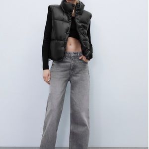 BLACK LEATHER VEST